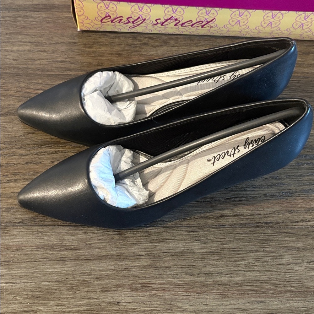 NIB [Easy Street] Pointe Pointed Toe Stiletto Wide Heel Pumps Black Women’s 8.5 - Picture 6 of 12